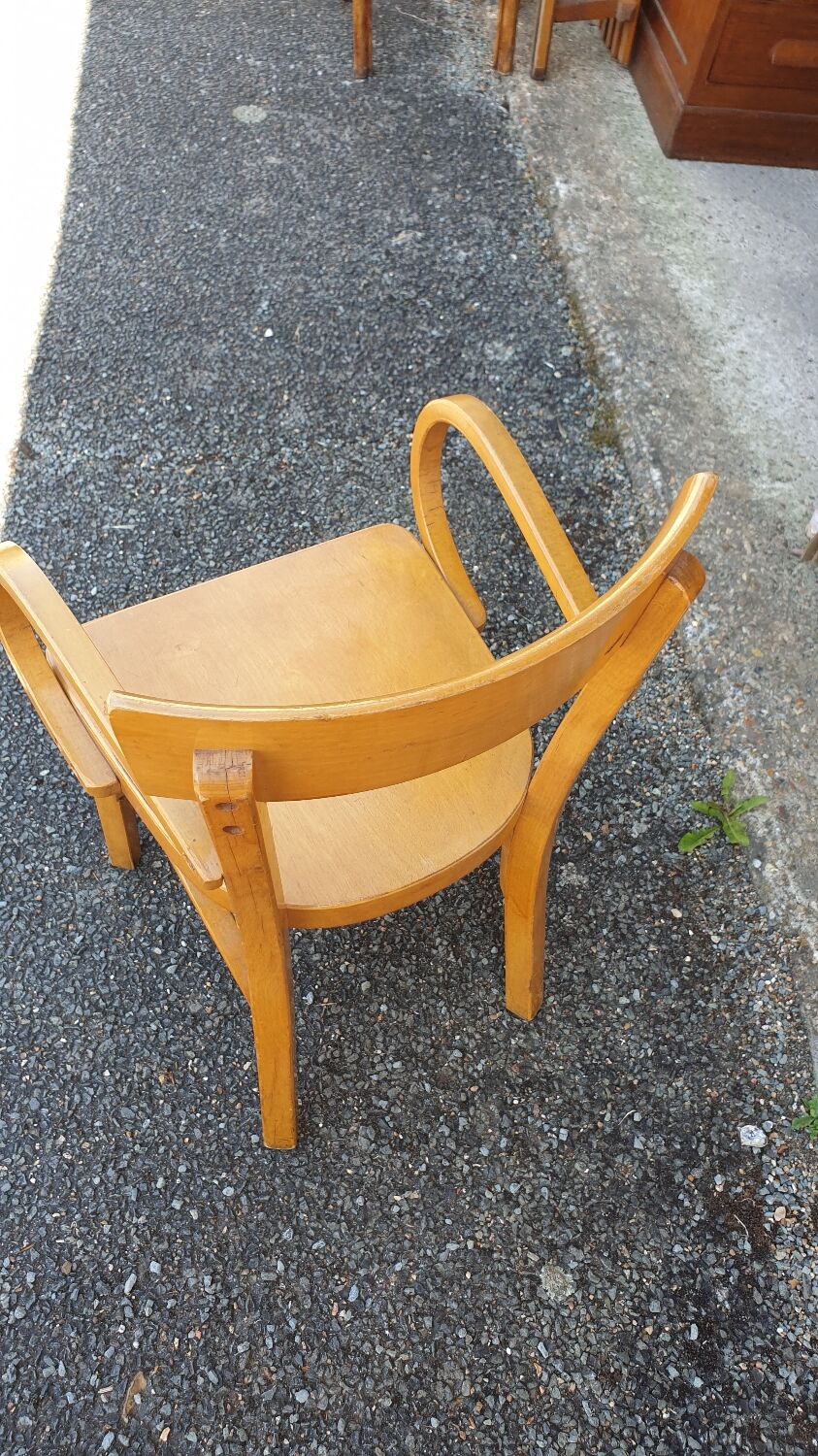 Children's armchair bauman