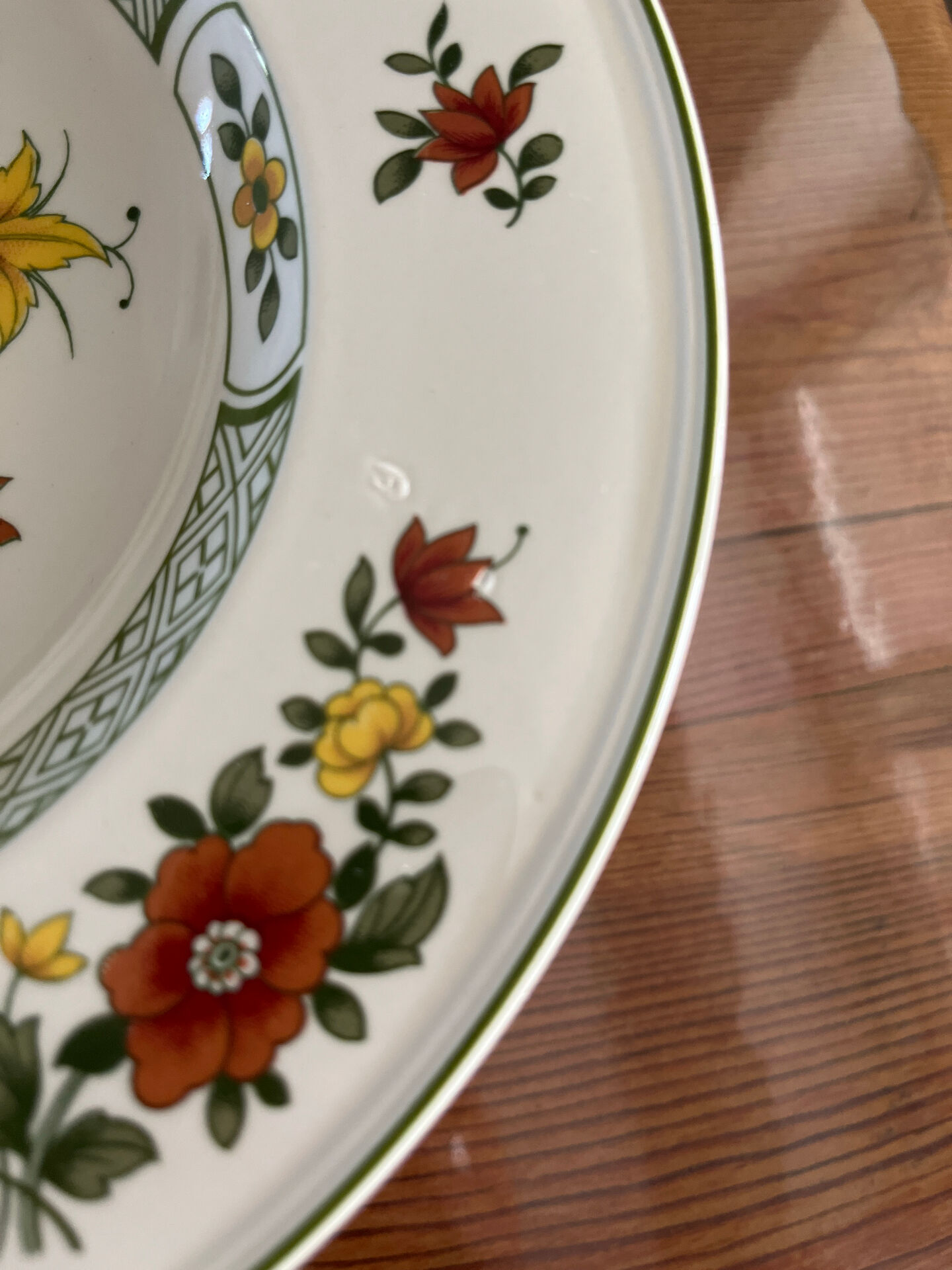 12 deep plates and serving platter Villeroy & Boch Summer Day