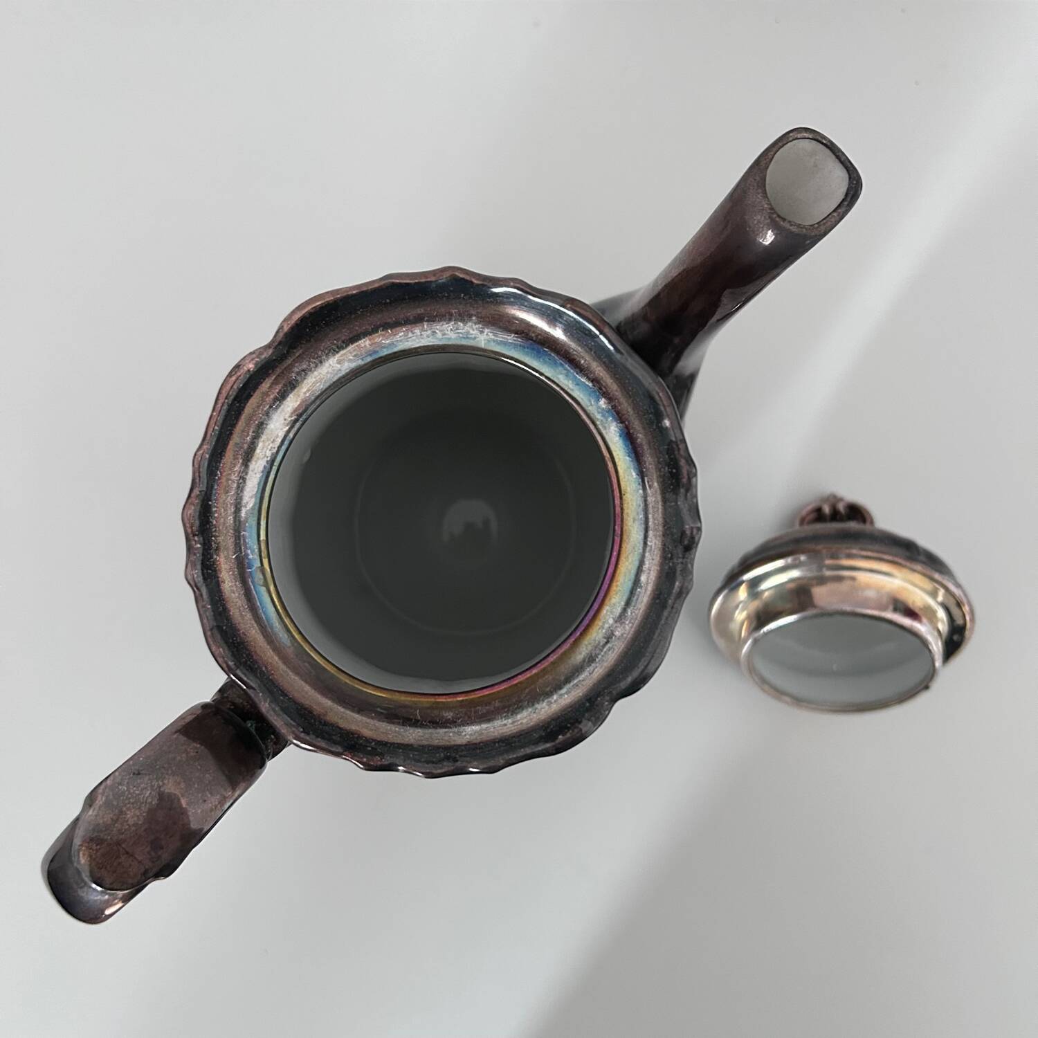 Metallic porcelain coffee pot
