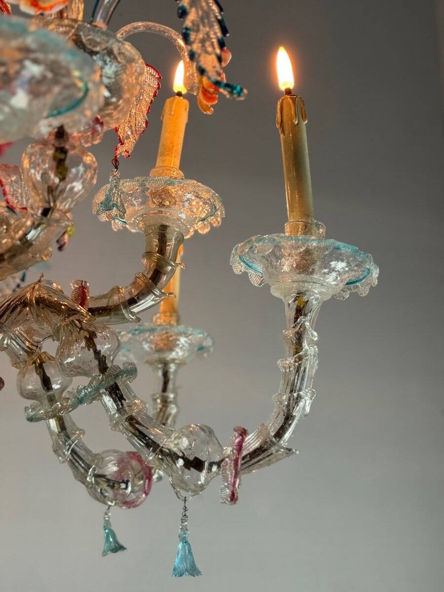 Rezzonico Venetian chandelier in multicolored Murano glass, 12 light arms, circa 1900