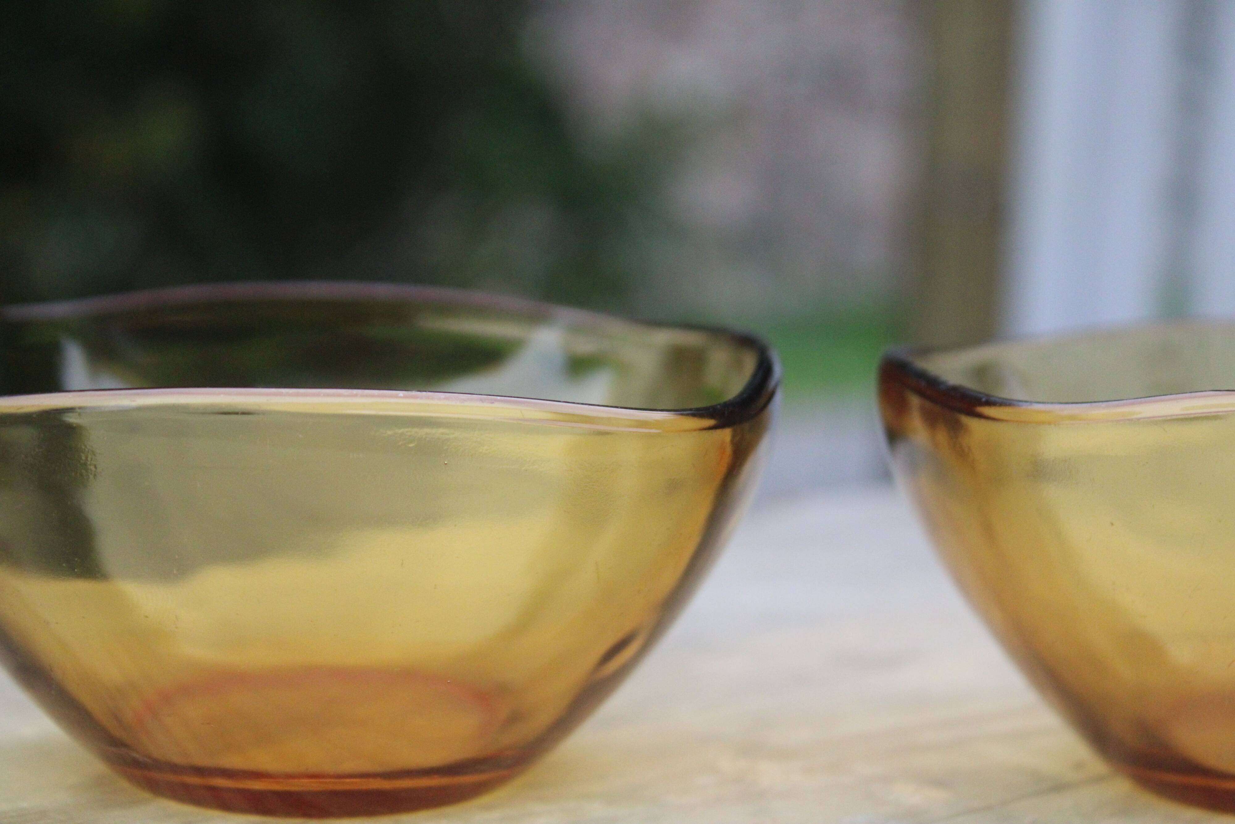 Lot de 2 coupelles en verre ambré Véroco
