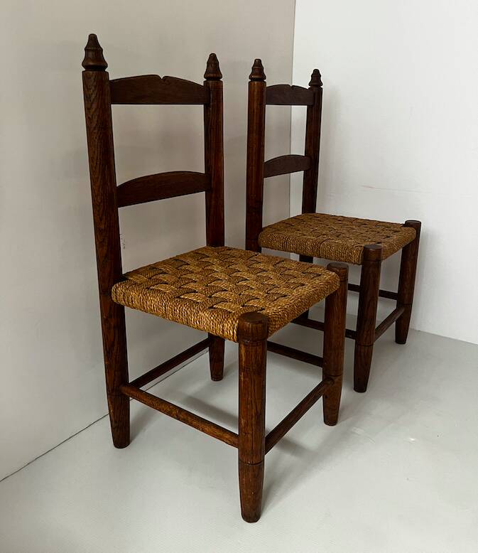 Child's chair made of wood and rope