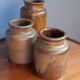 Lot de 3 pots en grès, anciens pots à moutarde