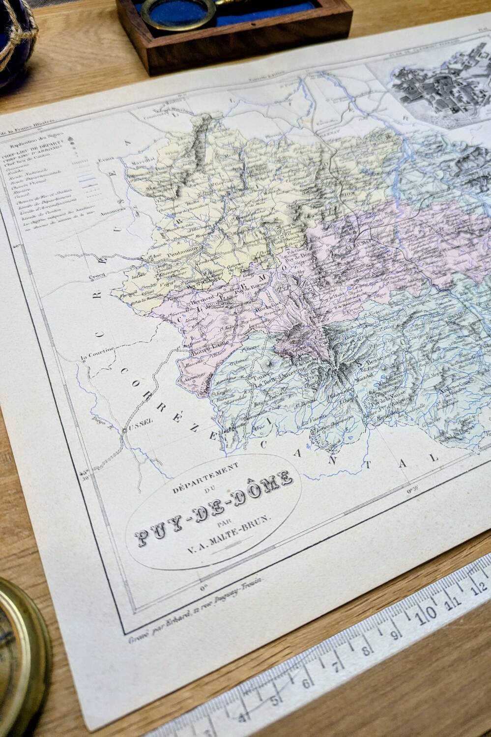 Puy-De-Dôme, carte ancienne, imprimée en 1883.