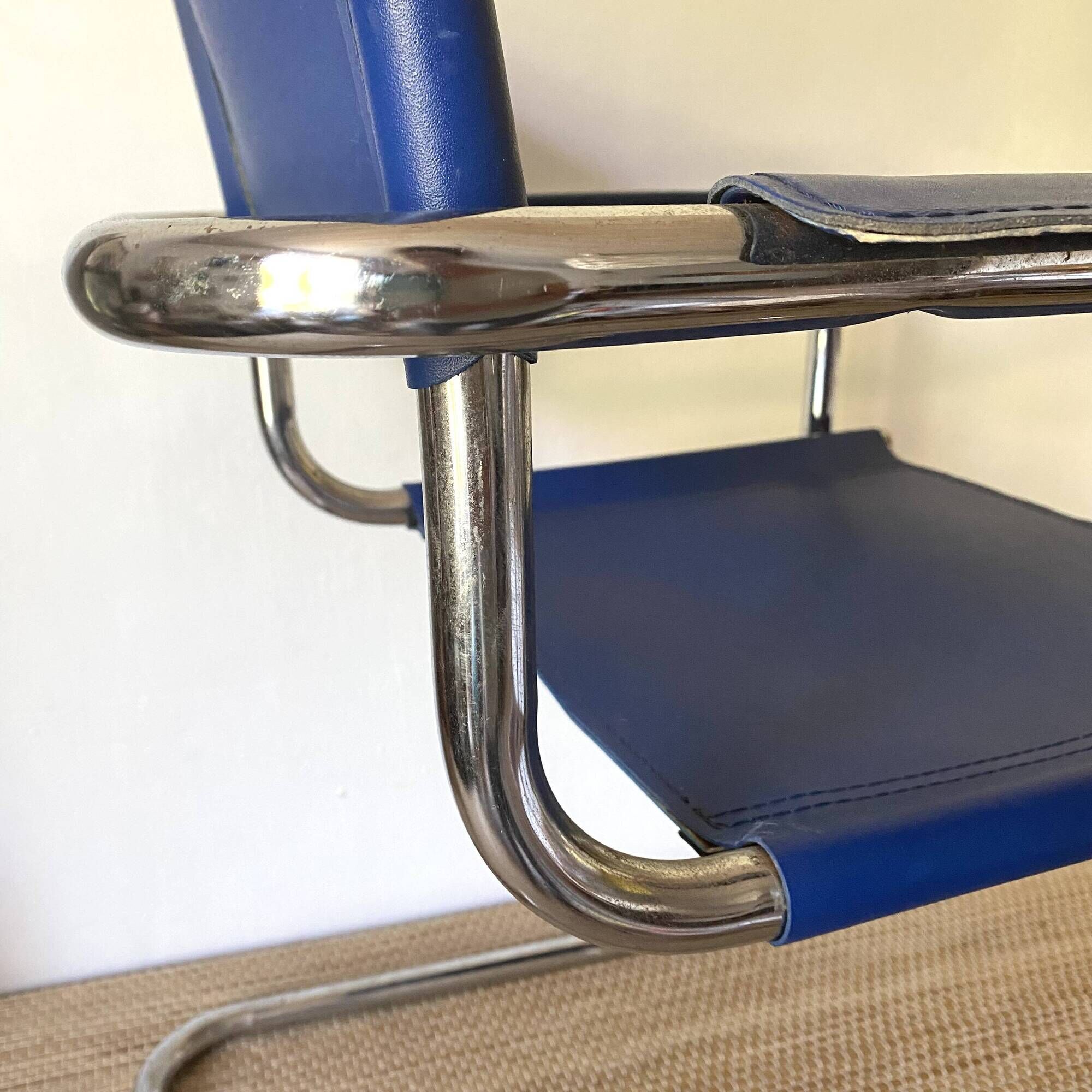 Office chair in blue imitation leather and chrome metal, Matteo Grassi style