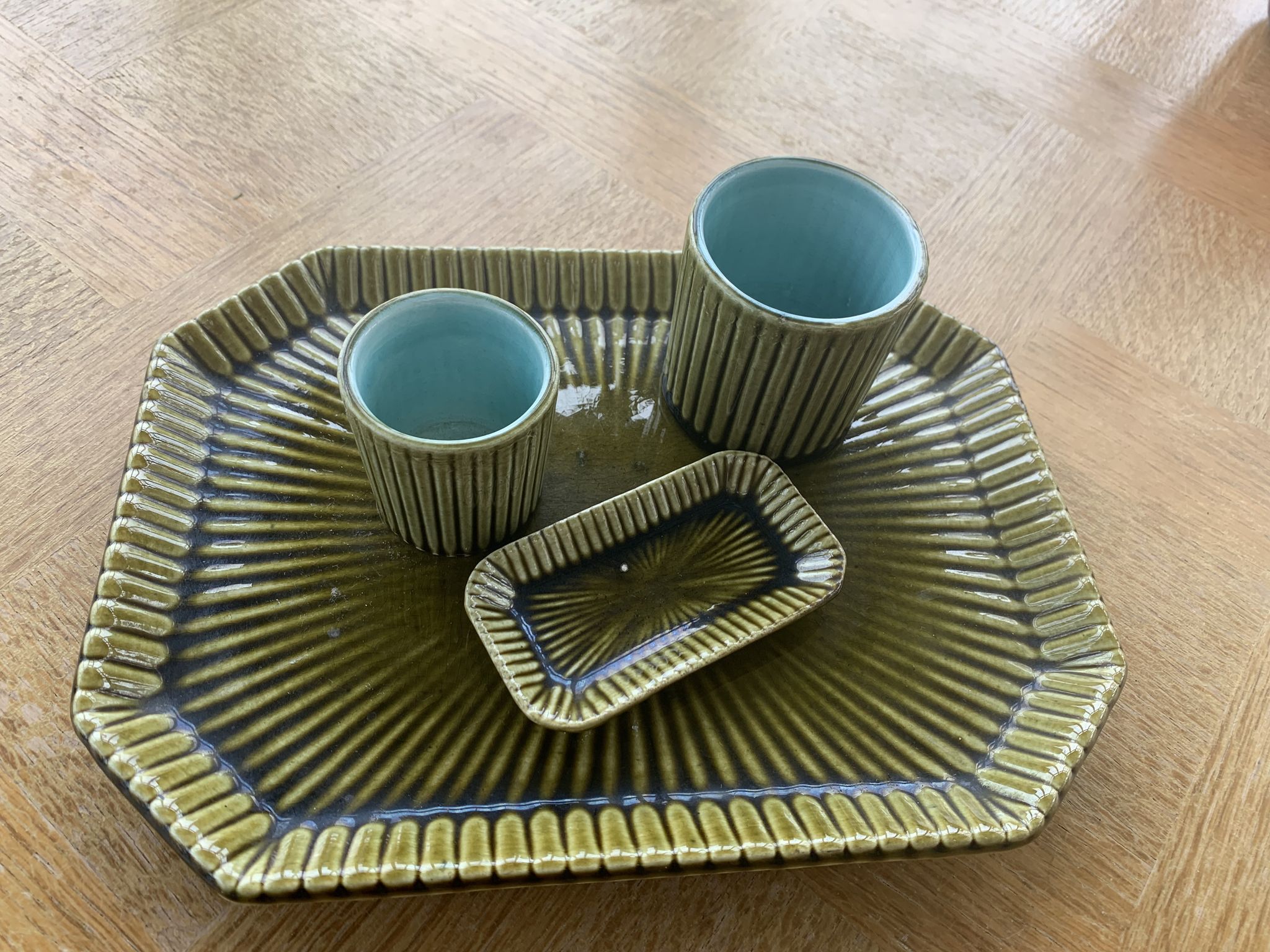 Service slurry art deco composed of a Tray, two pots and a small old and collector's dish