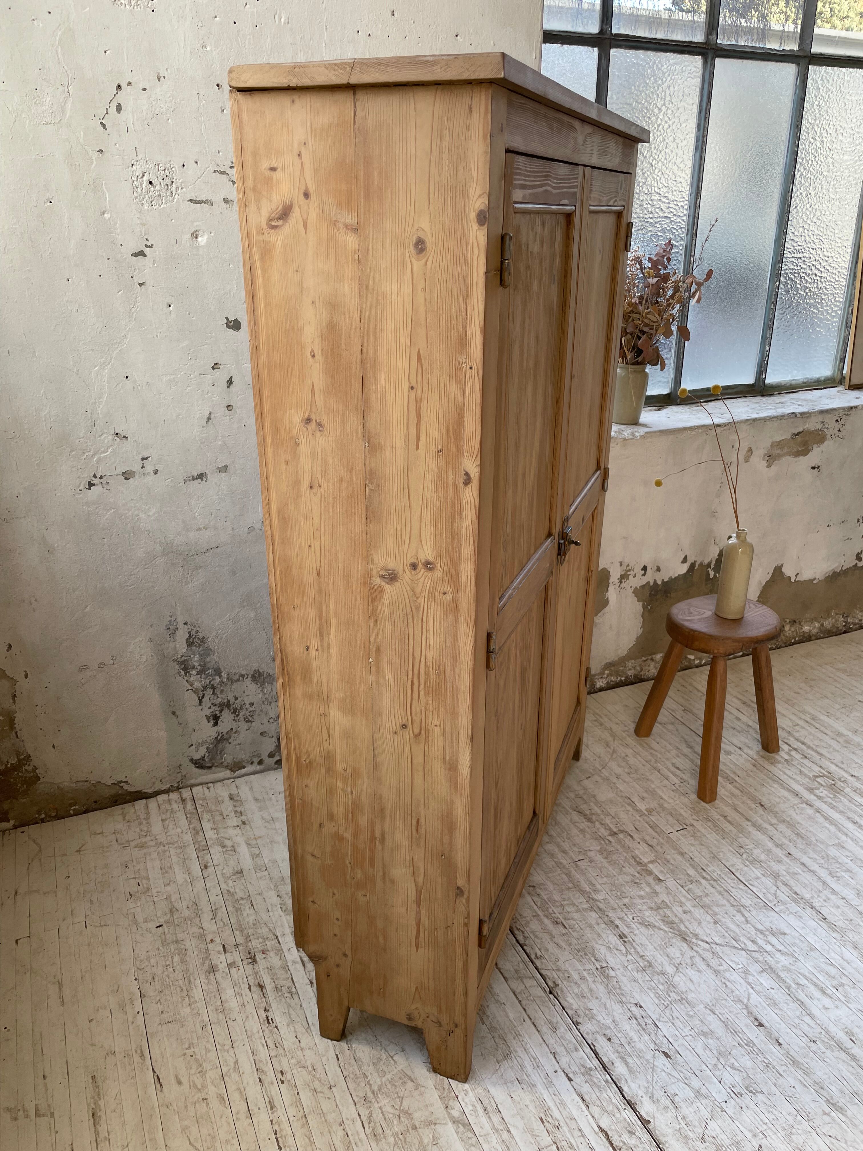 Wooden cabinet cuttery