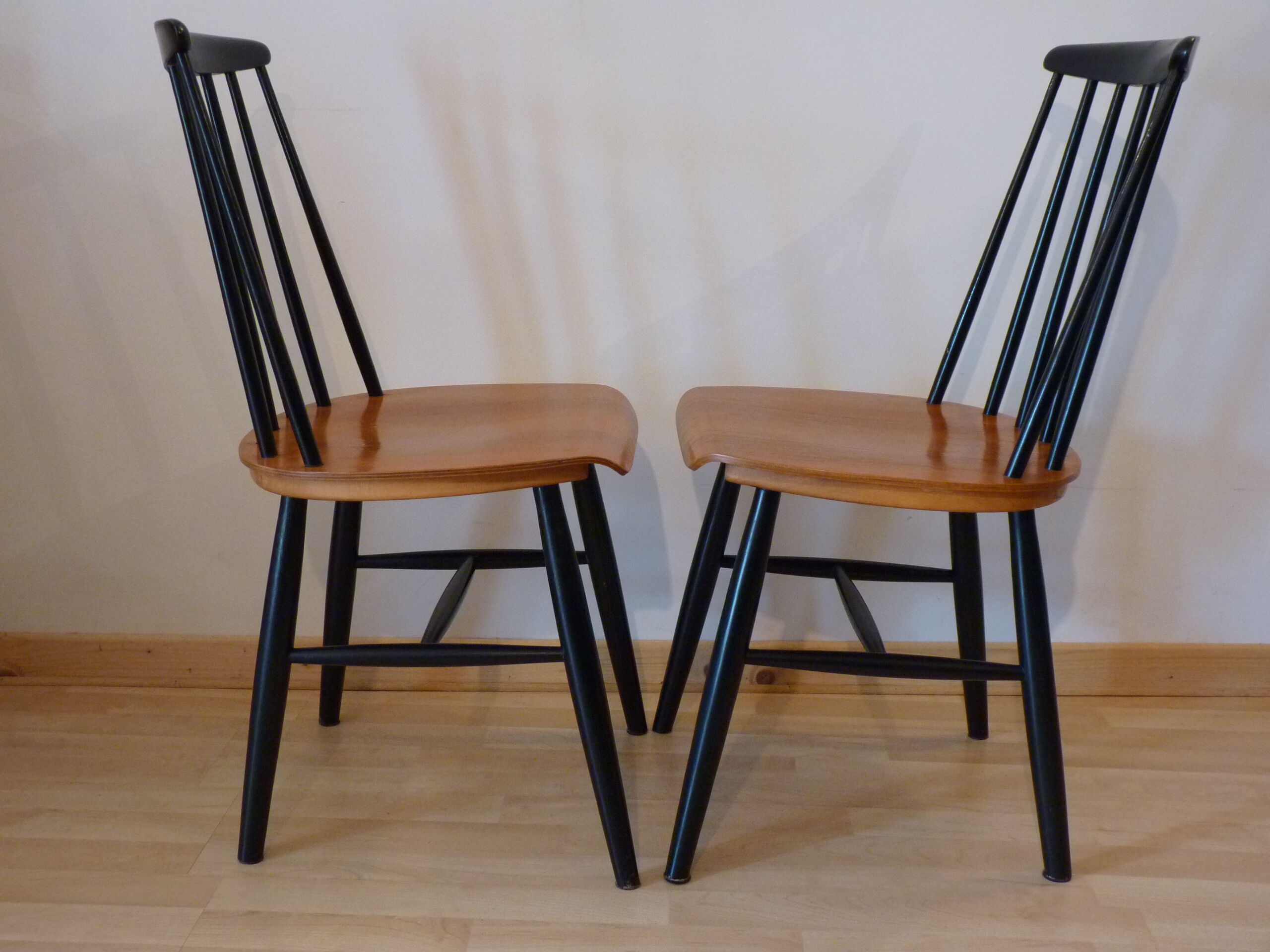 Pair of chairs Fanett design Ilmari Tapiovaara