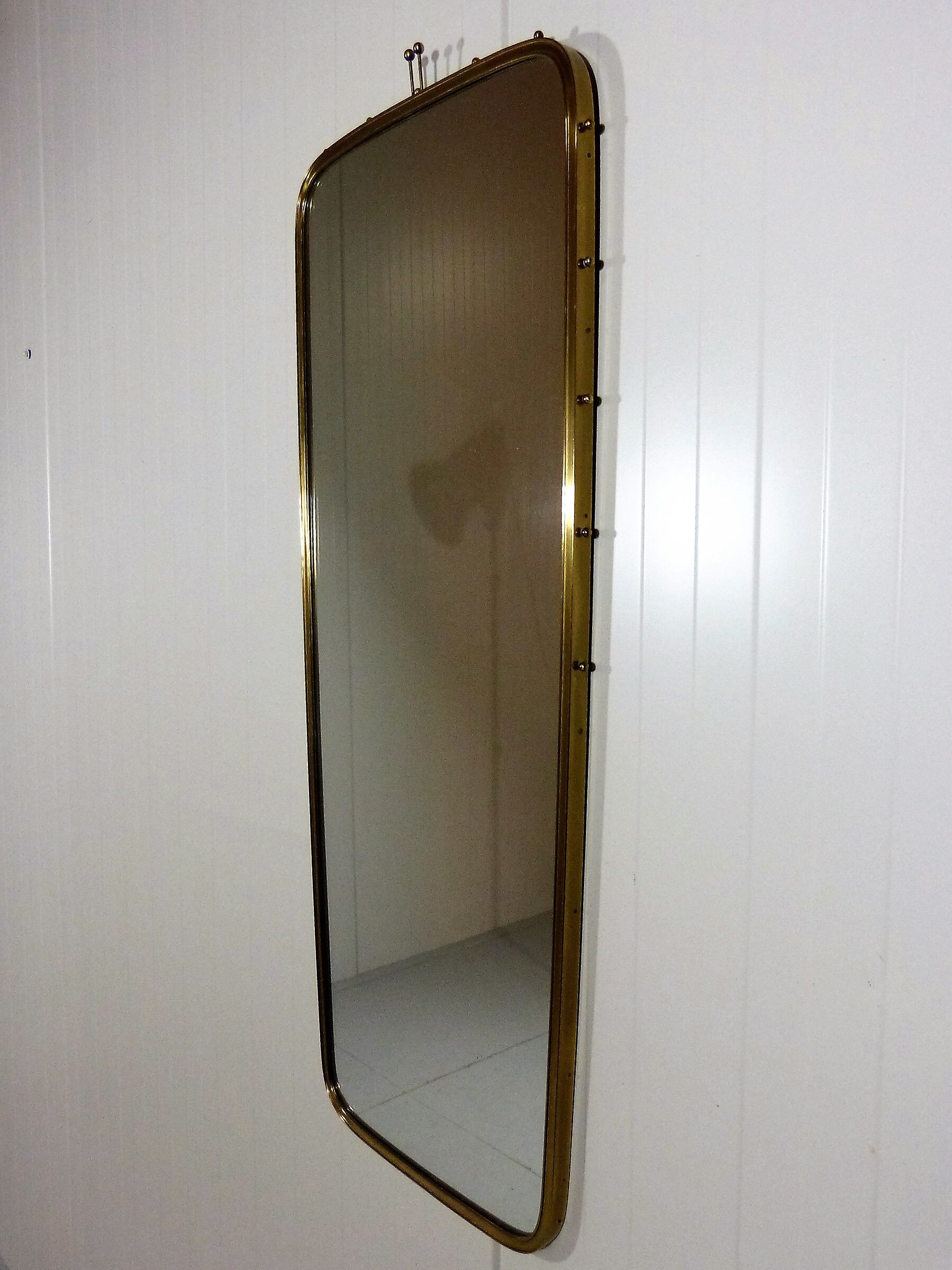 Brass wall mirror by "Münchener Zierspiegel", Germany
