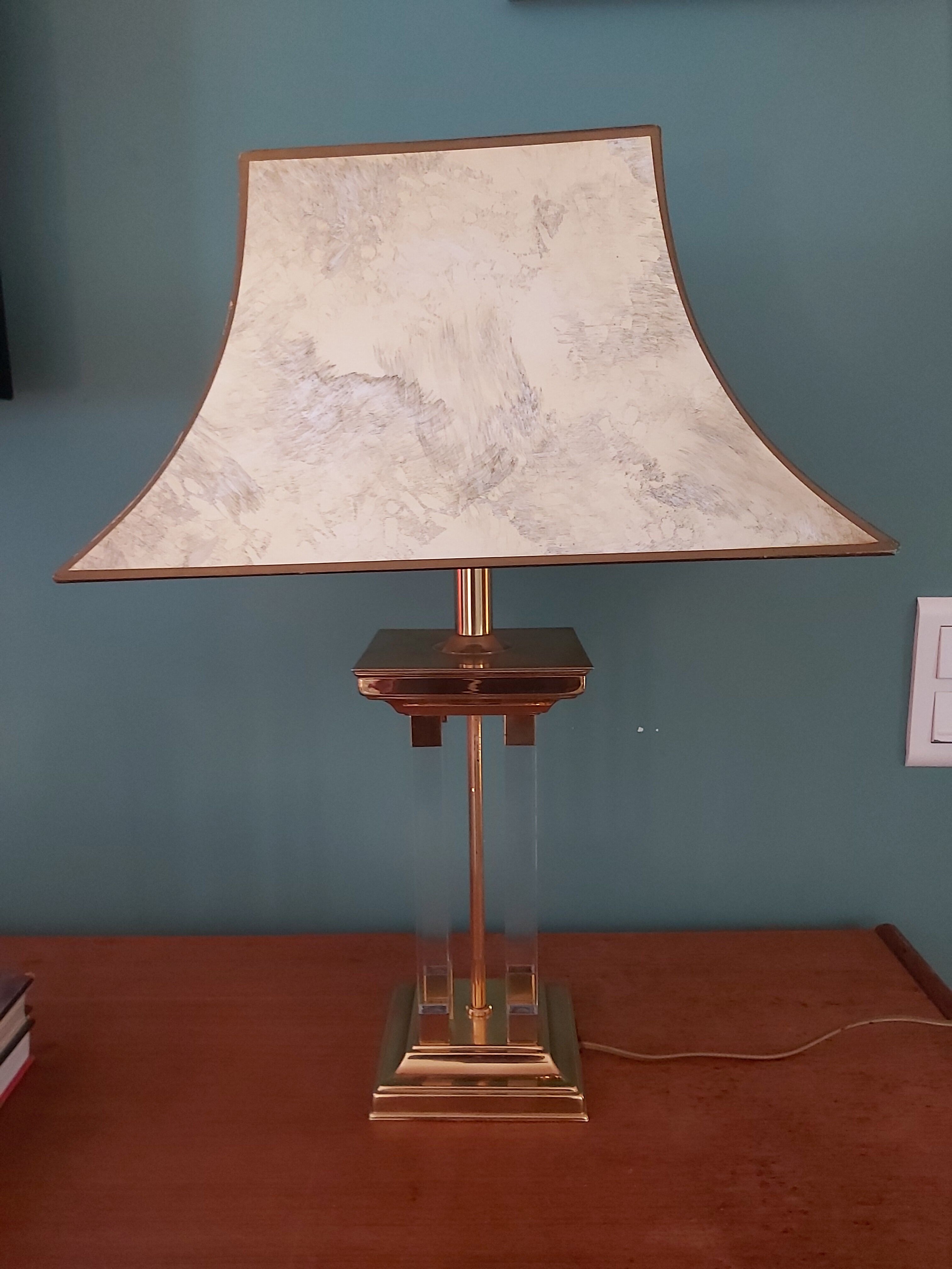 Lamp Le Dauphin in Plexiglas and brass from the 70
