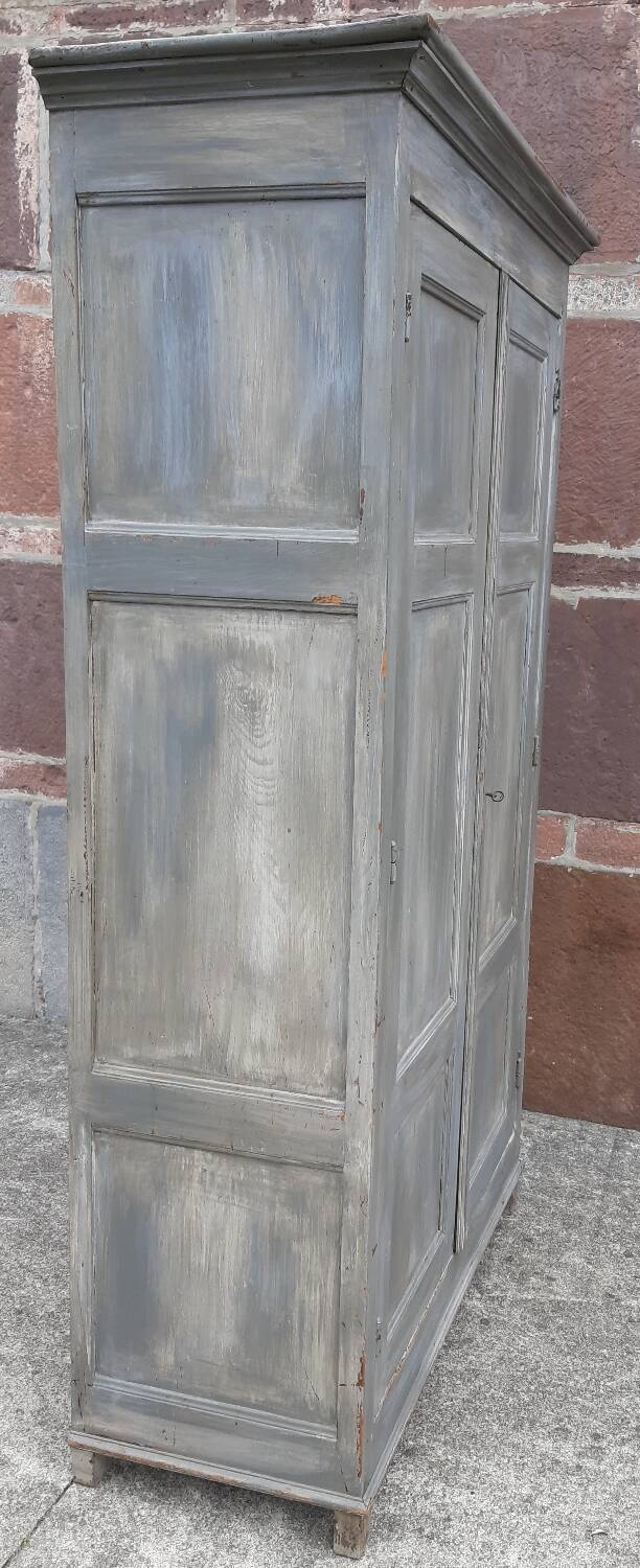 Wardrobe (shelves and/or hanging space)