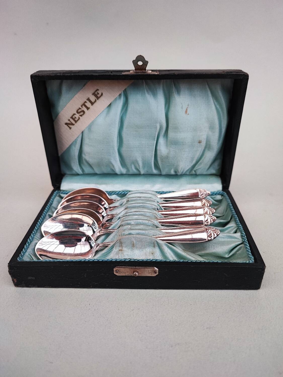 6 Silverplated teaspoons