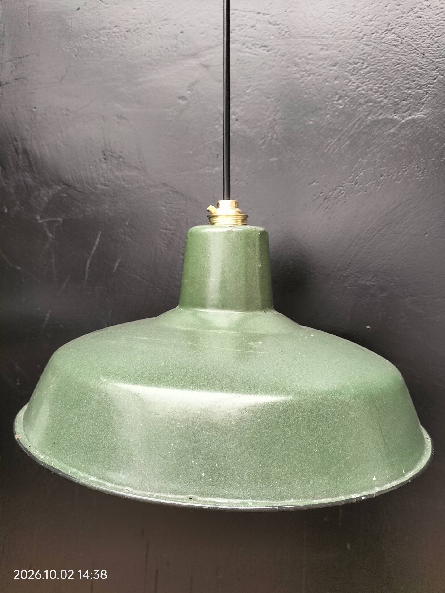 Suspensions enamelled sheets