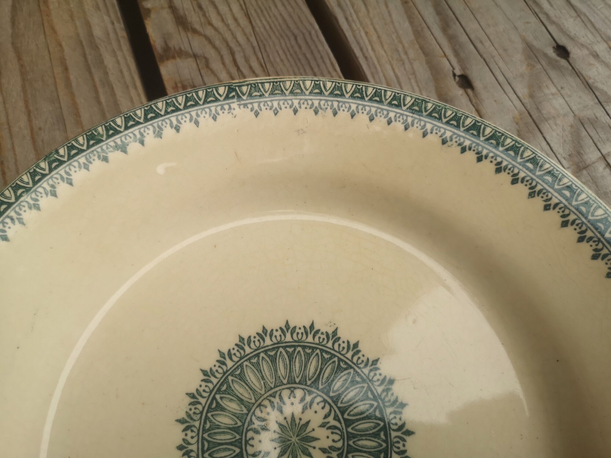 Plate old Terre de Fer Creil and Montereau Collection English