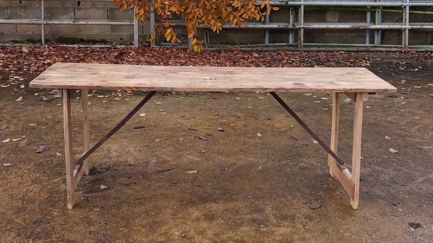 Table de ferme pliante