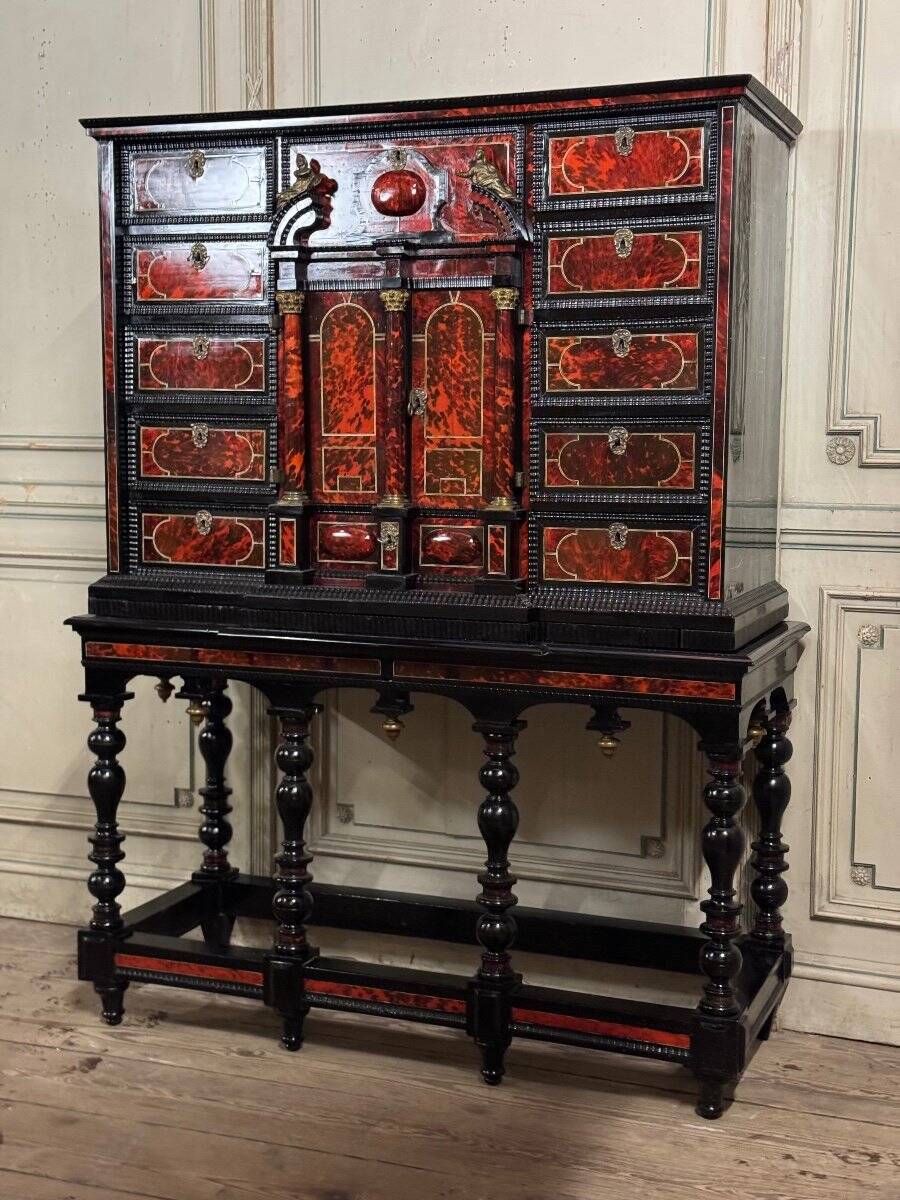 Important Antwerp cabinet in tortoiseshell, ebony and bronze, 17th century
