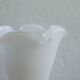 Vase vintage en verre opalin – Blanc et améthyste, années 1970/80
