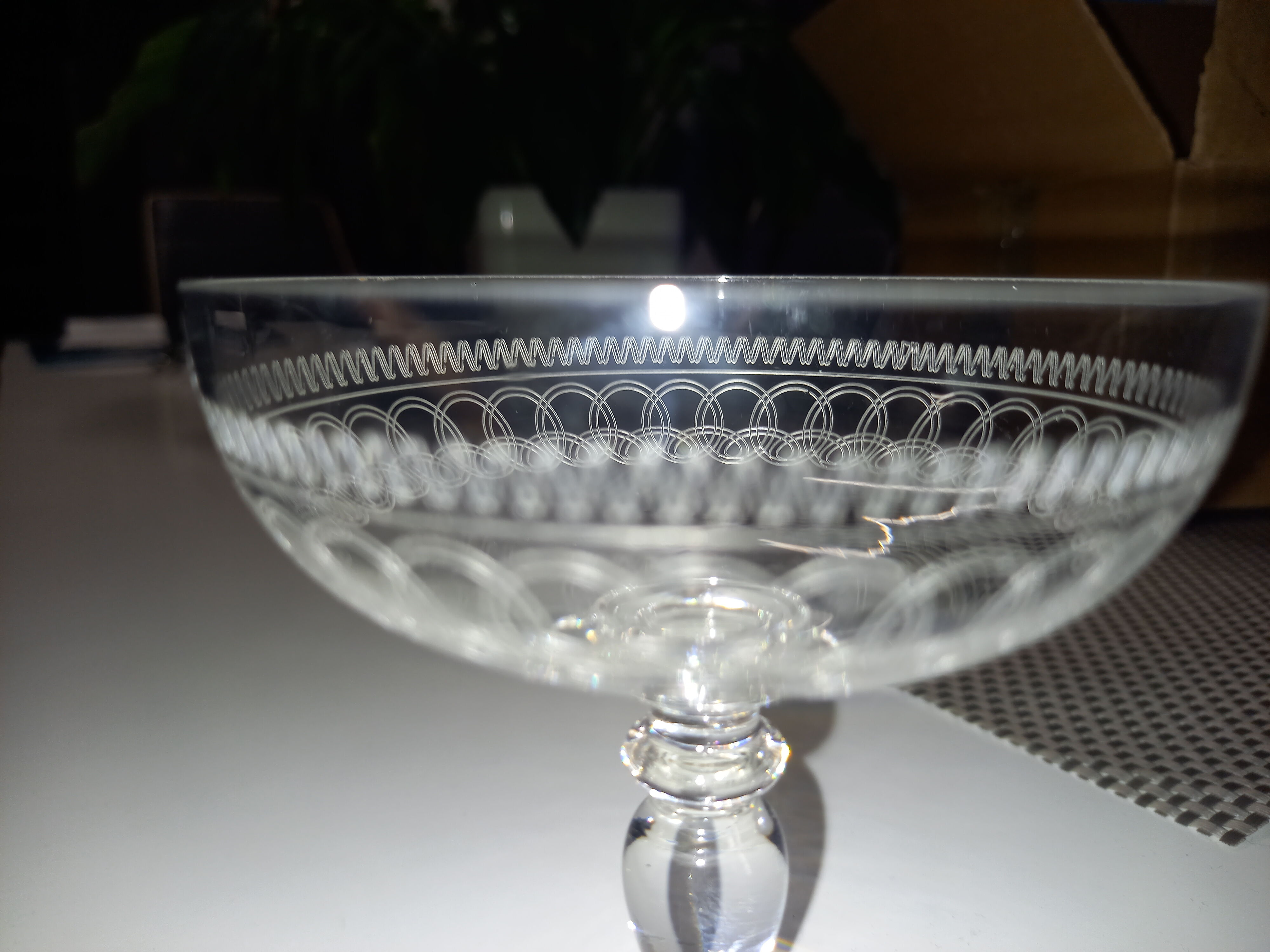 Set of 8 champagne glasses