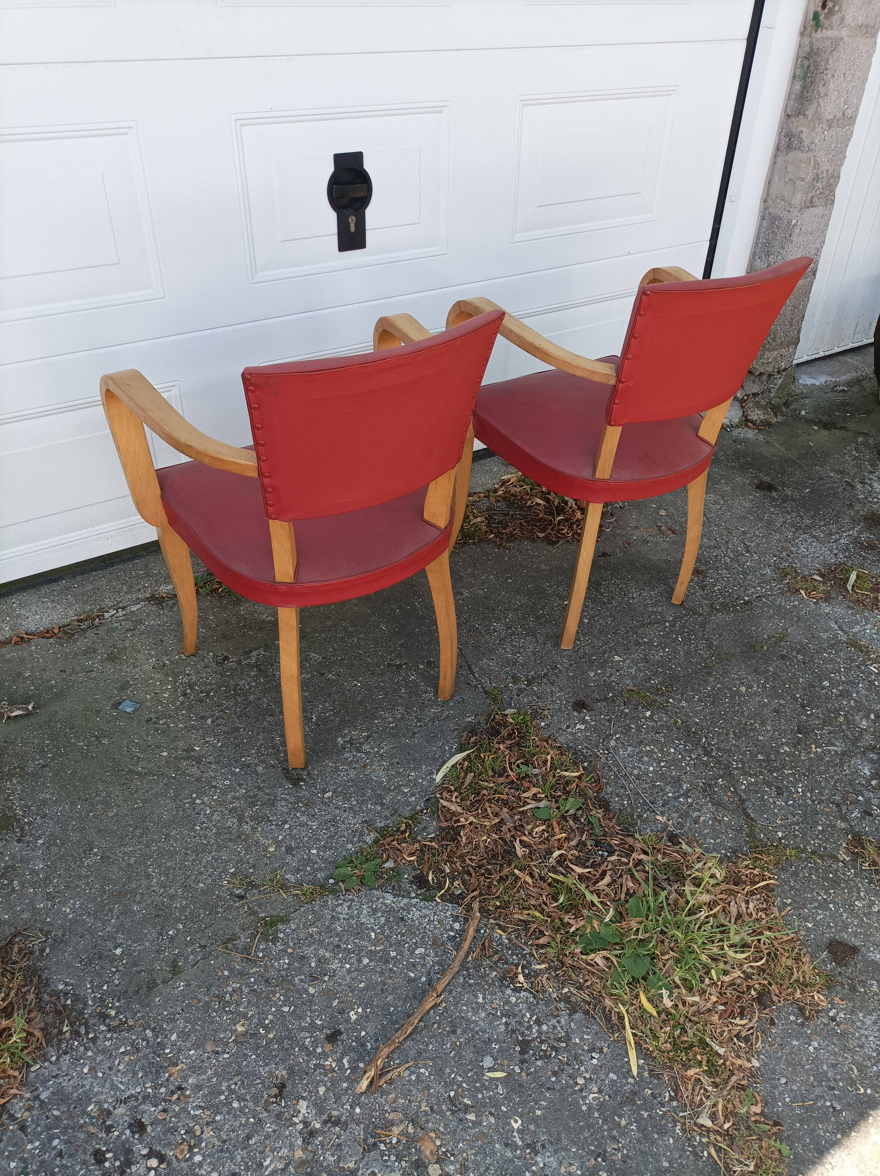 Pair old armchairs bridge skaï red chair