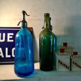 Old siphon blue brasserie Paris