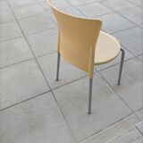 Chaise plastique couleur