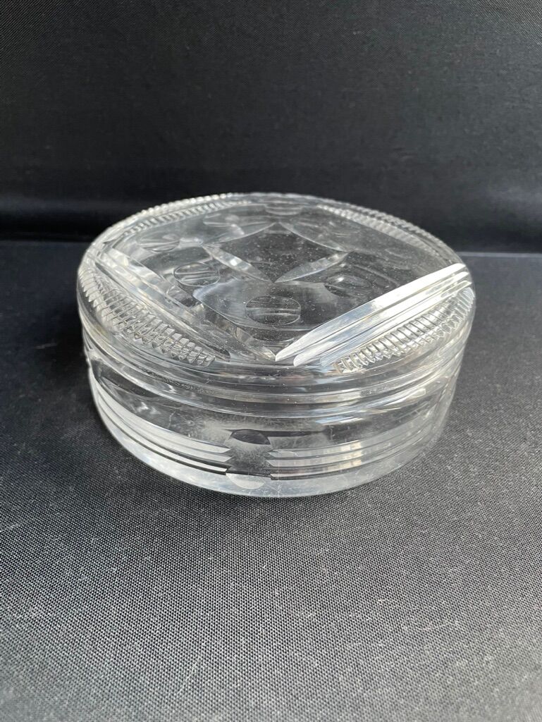 Saint Louis candy box in cut crystal