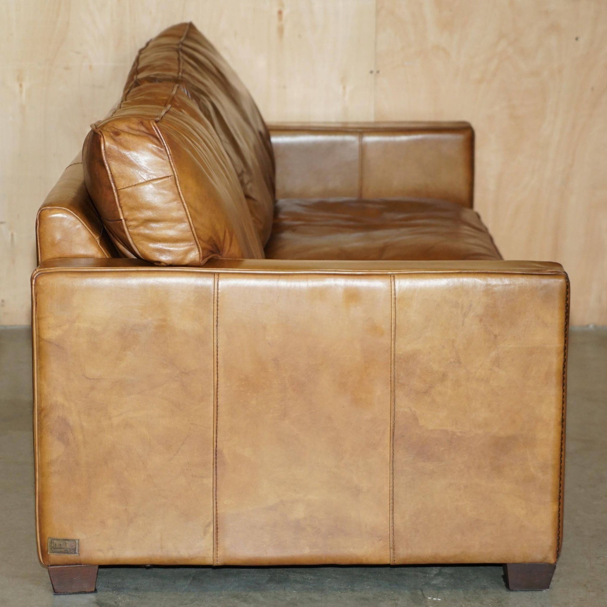 Three-seater leather sofa Viscount William Halo Timothy Oulton