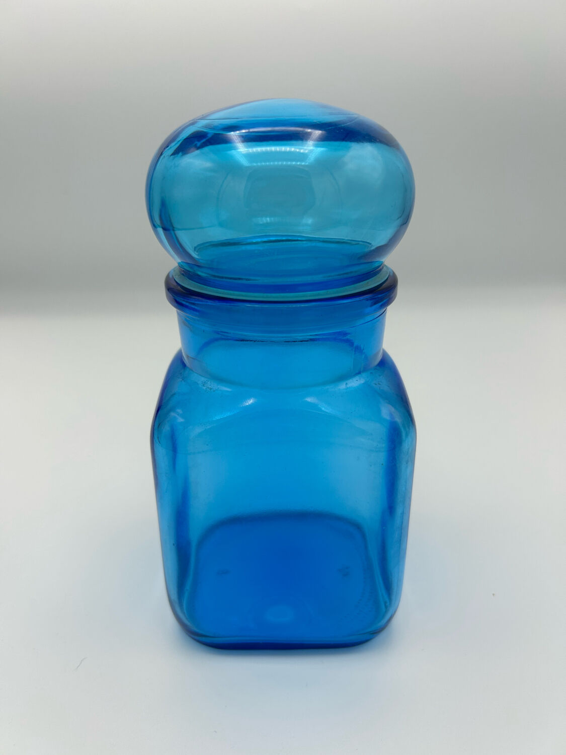 Vintage pharmacist style pot