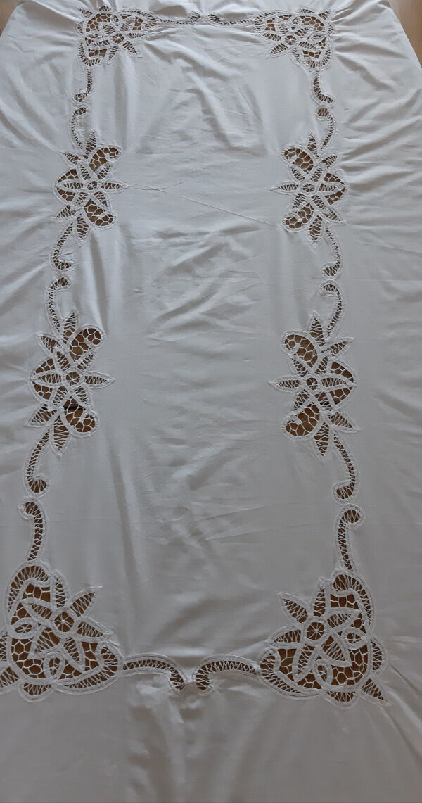 Old tablecloth and 12 towels