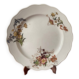 Large antique dish with contoured edge in earthenware from the Brown Westhead Moore and Co BWM & C factory