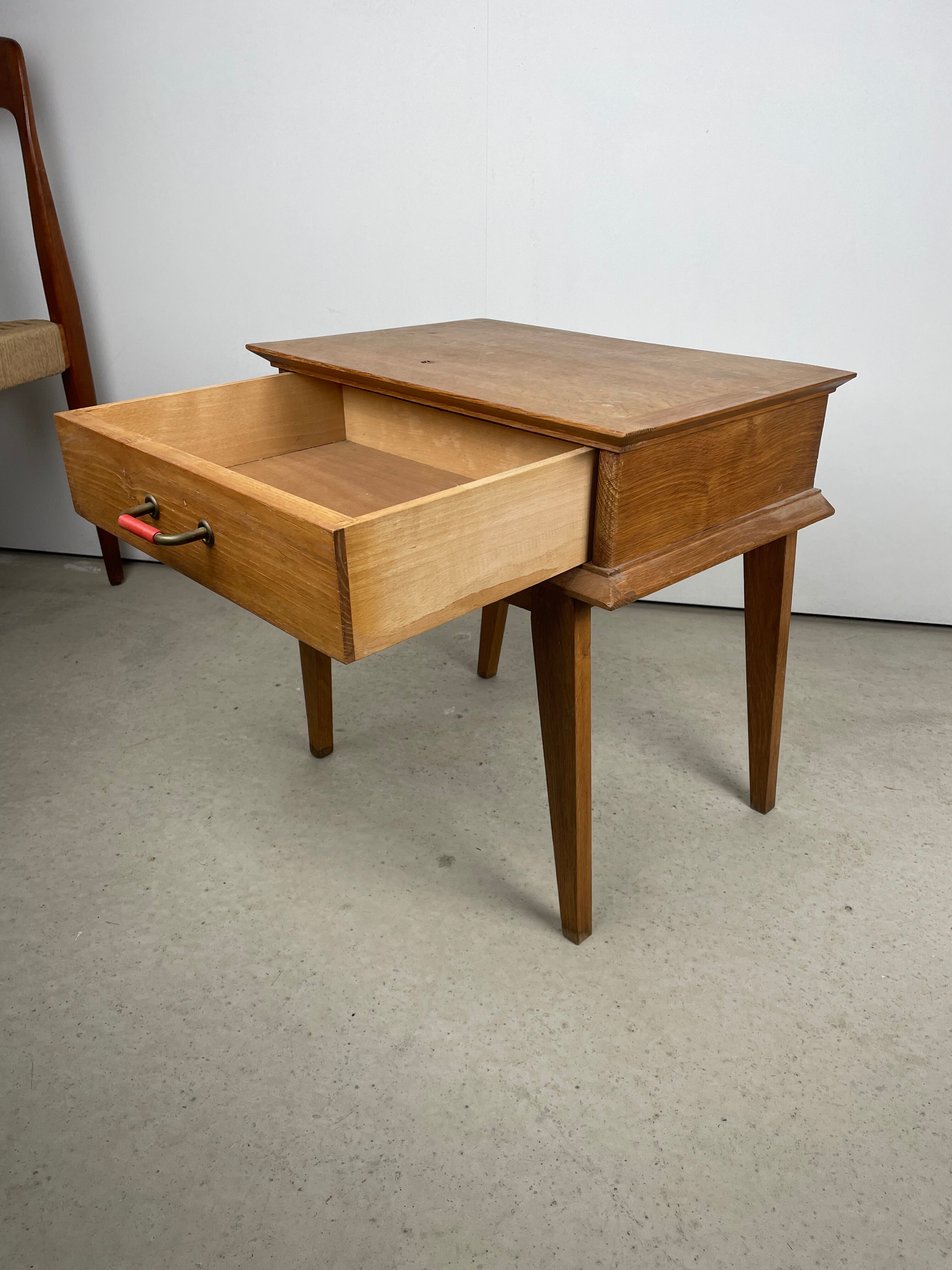 Bedside table feet compass 1950