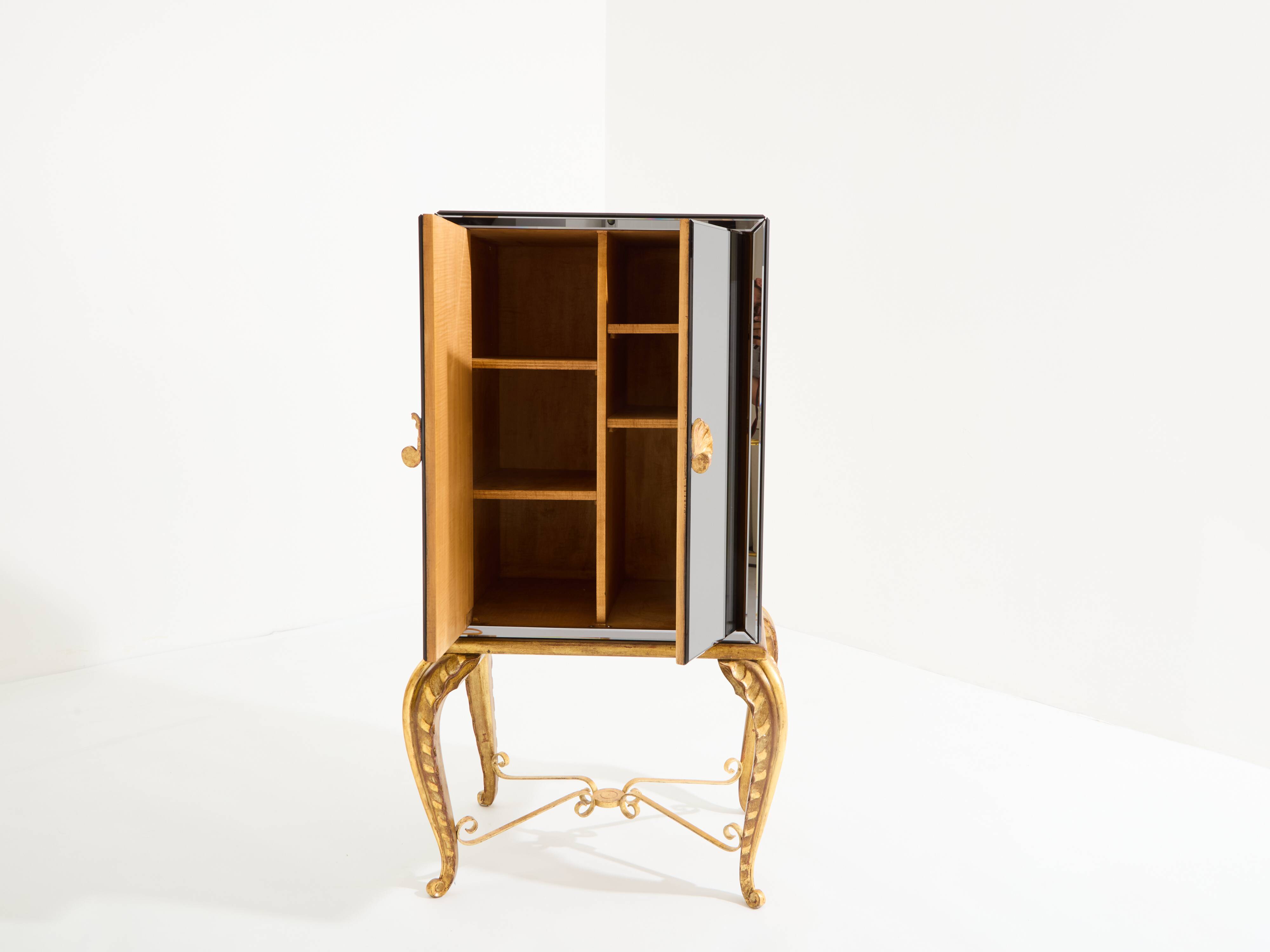 Maison Jansen bar cabinet in gilded wood and mirrors circa 1940