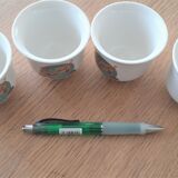 colored cups