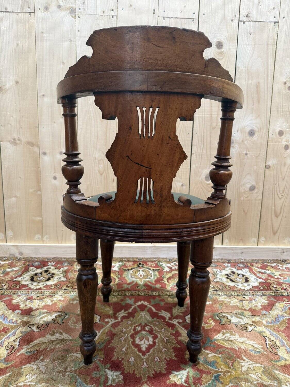 Napoleon III walnut office chair