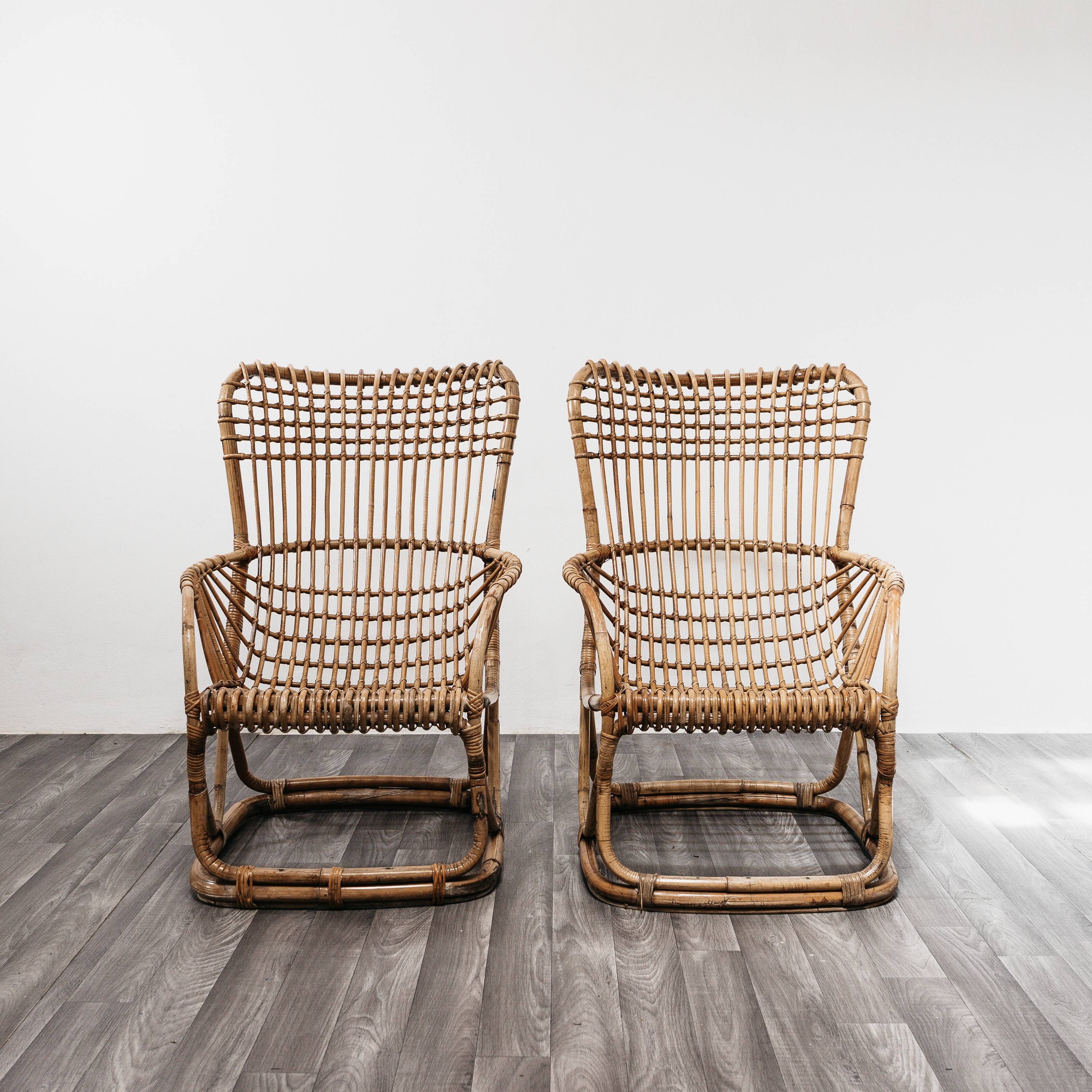 Paire de fauteuils B4 de Tito Agnoli,  Bonacina