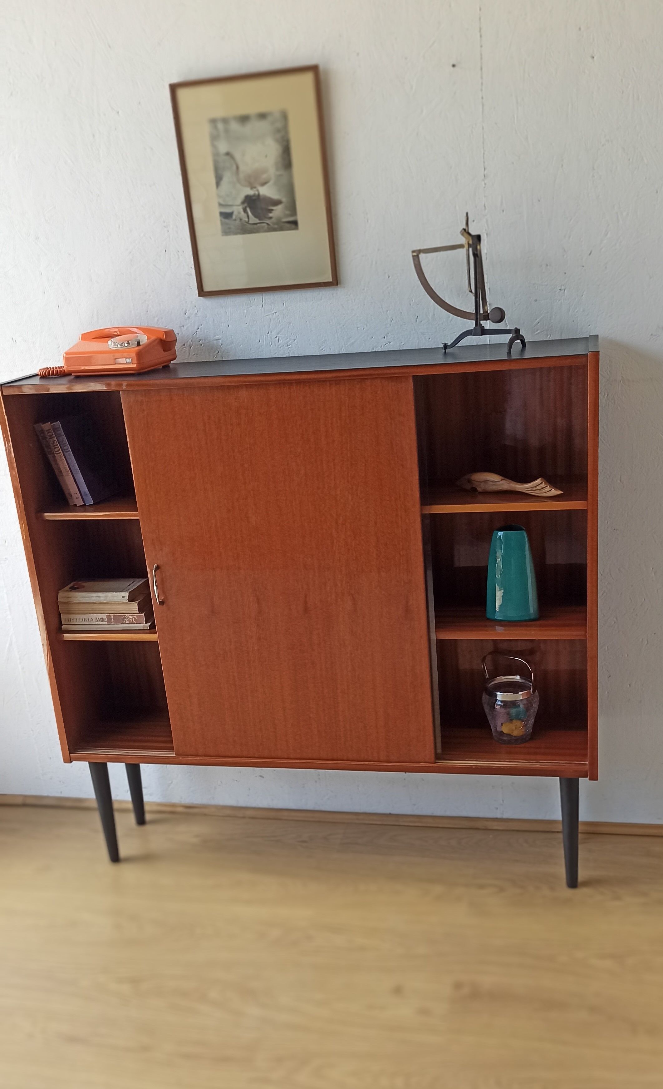 Bookcase of the 1970 .