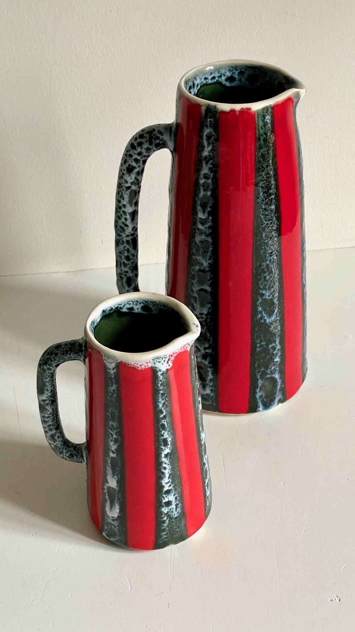 2 pichets, vases vintage en céramique d’art Luc Vallauris