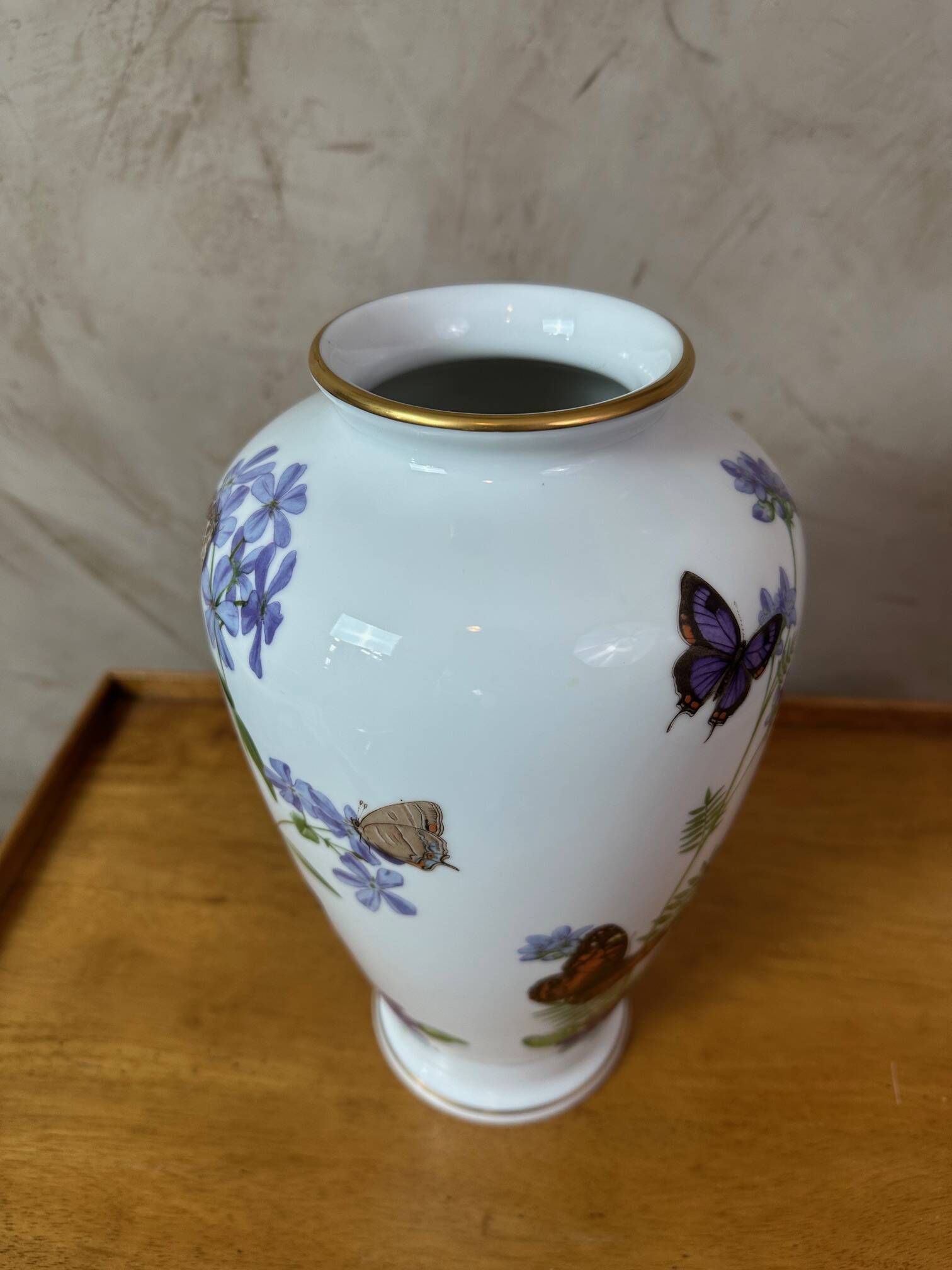 Porcelain vase