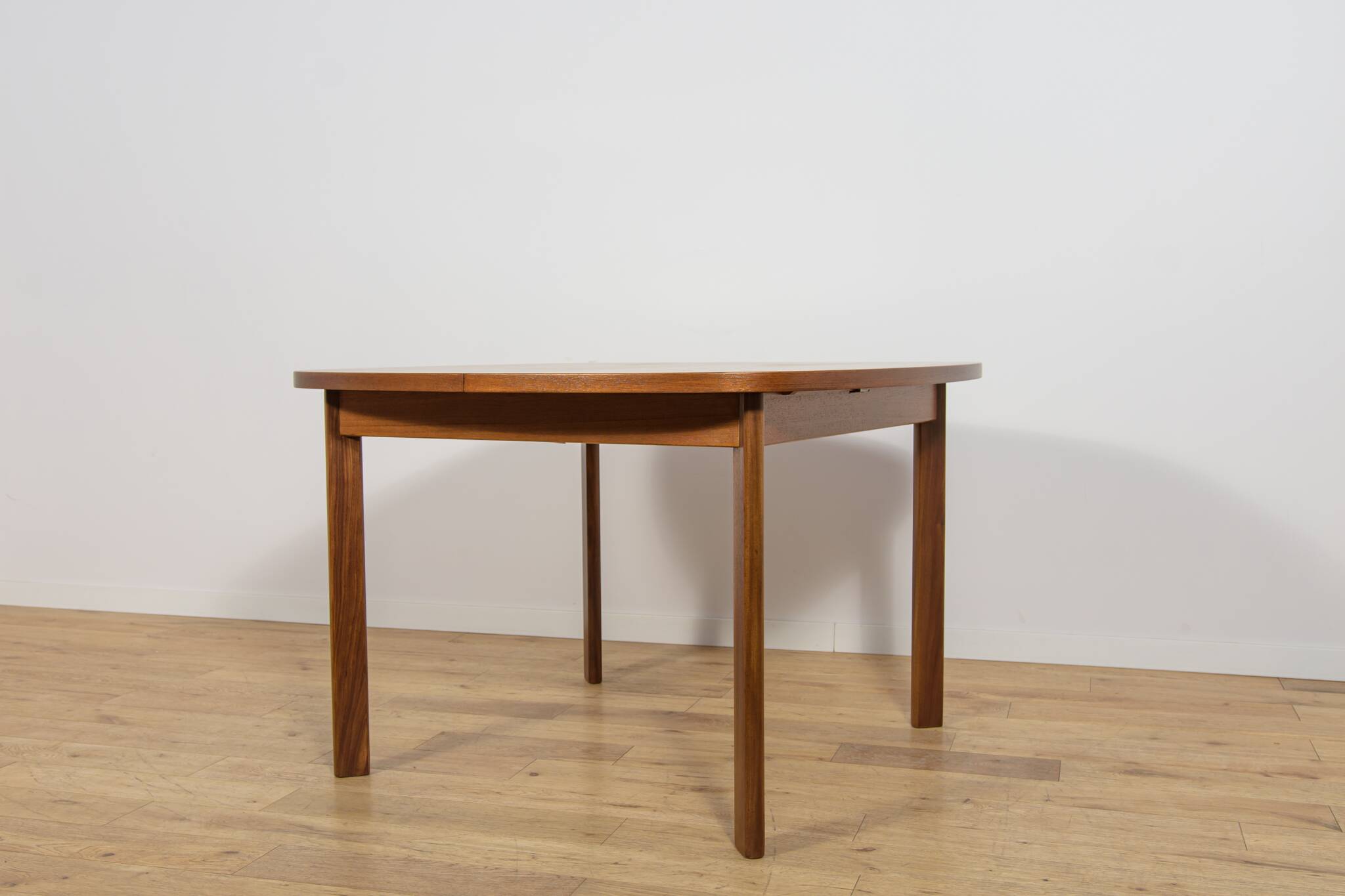 Mid-Century Teak Extending Dining Table from G-Plan, United Kingdom, 1960s