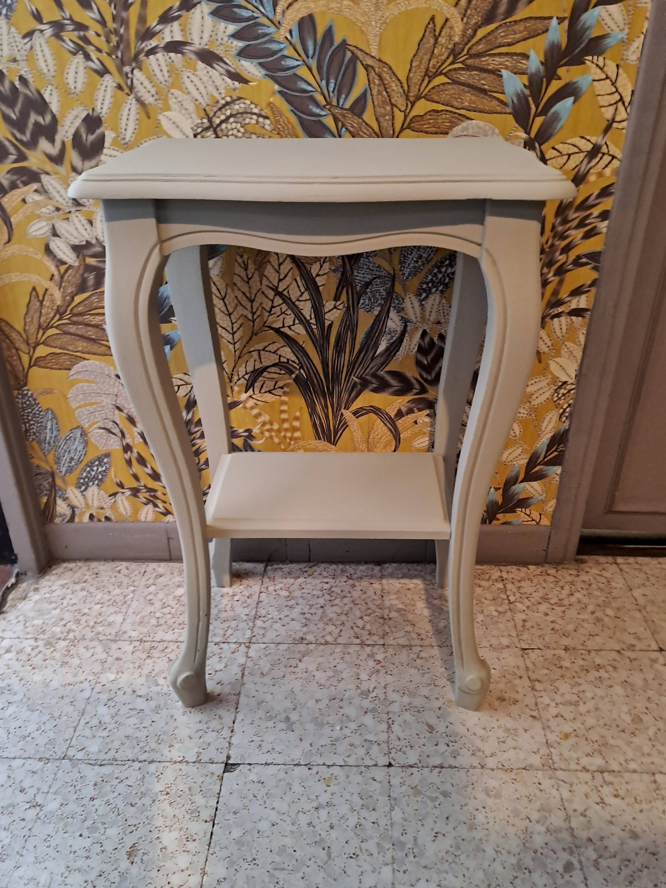 Console in gray painted wood with a lower tray