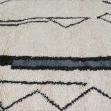 Handmade wool Berber rug 304 x 192 CM