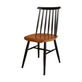 Chaise scandinave par Ilmari Tapiovaara modèle « Fanett »
