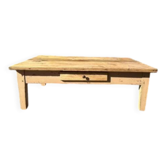 Table en bois de salon