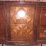 Louis XVI style chest of drawers from the 19th century