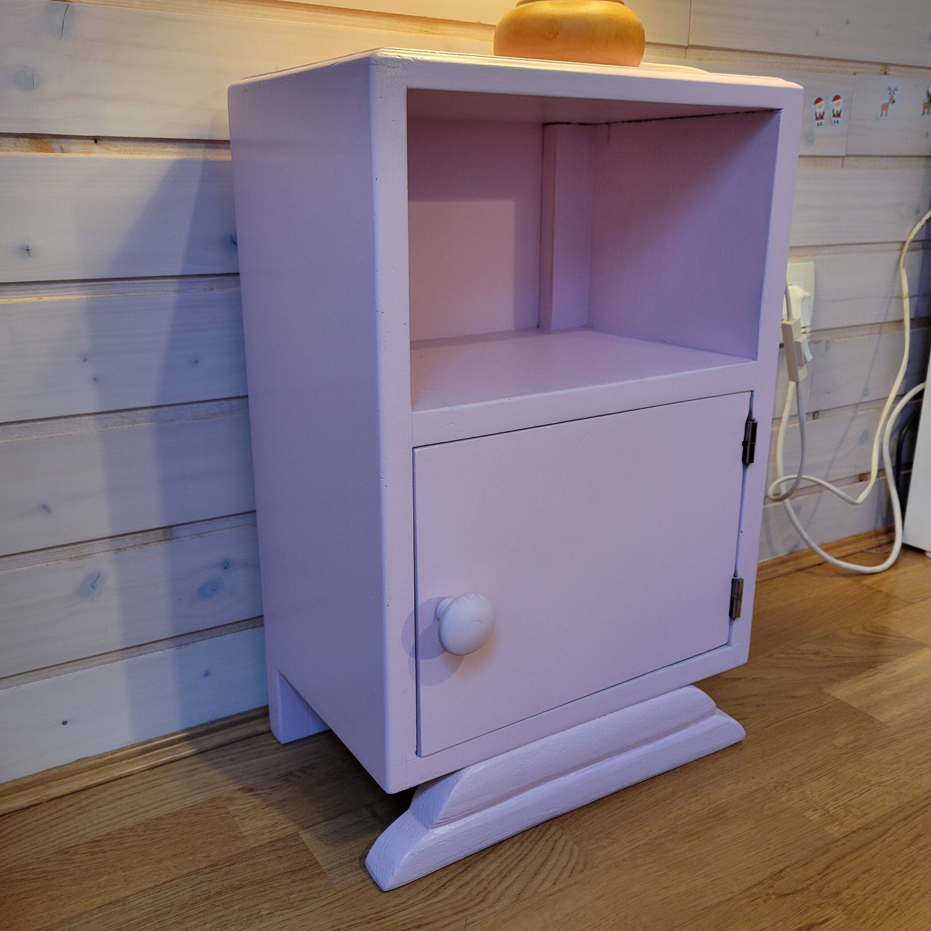 Petit chevet art déco rose
