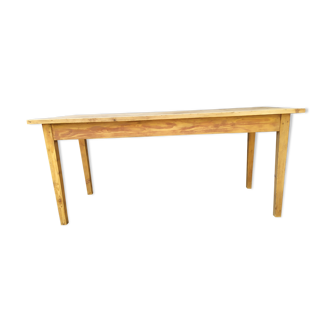 Farm table
