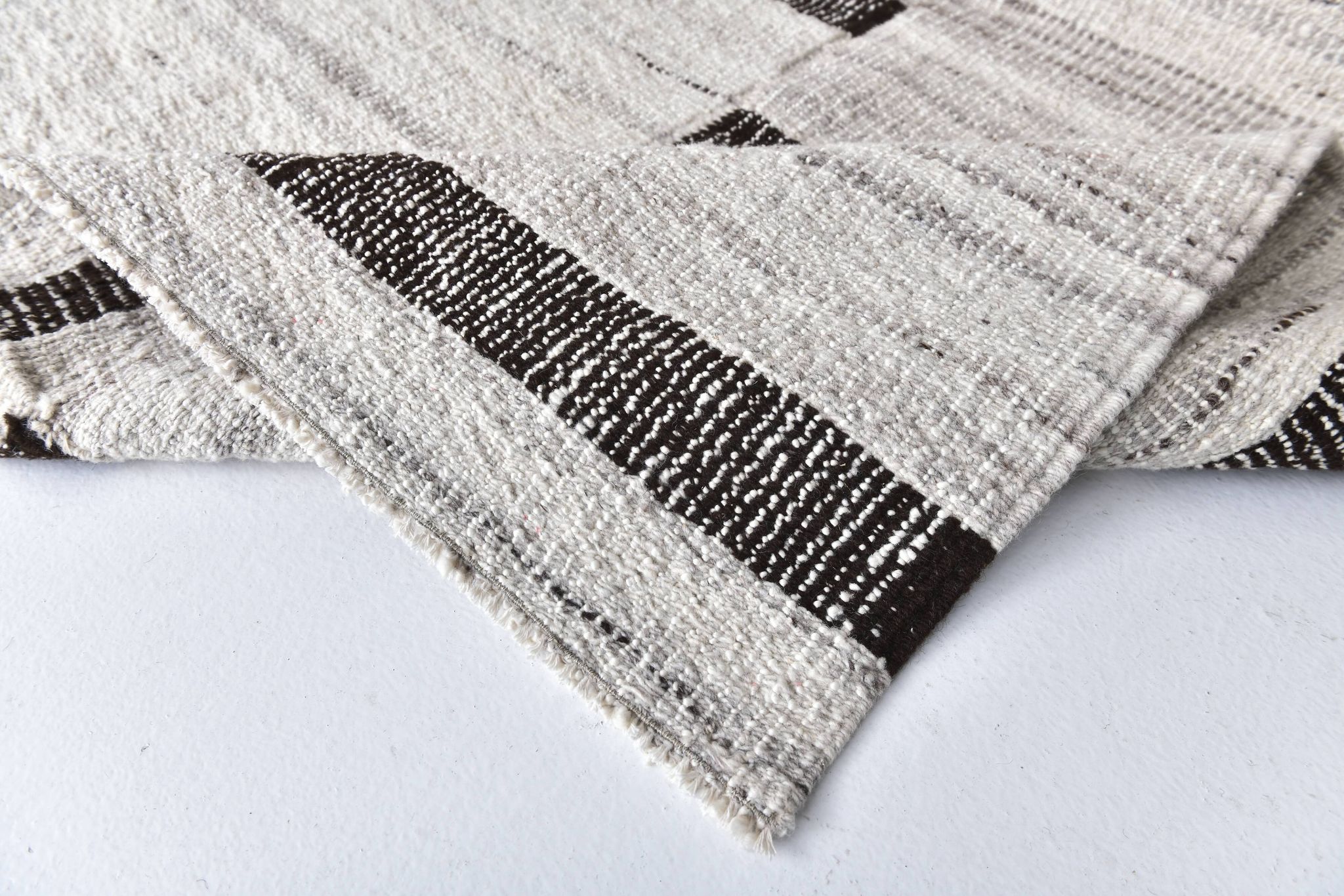 7x10 Beige & Brown Turkish Vintage Kilim Rug 215x320Cm SK 242206