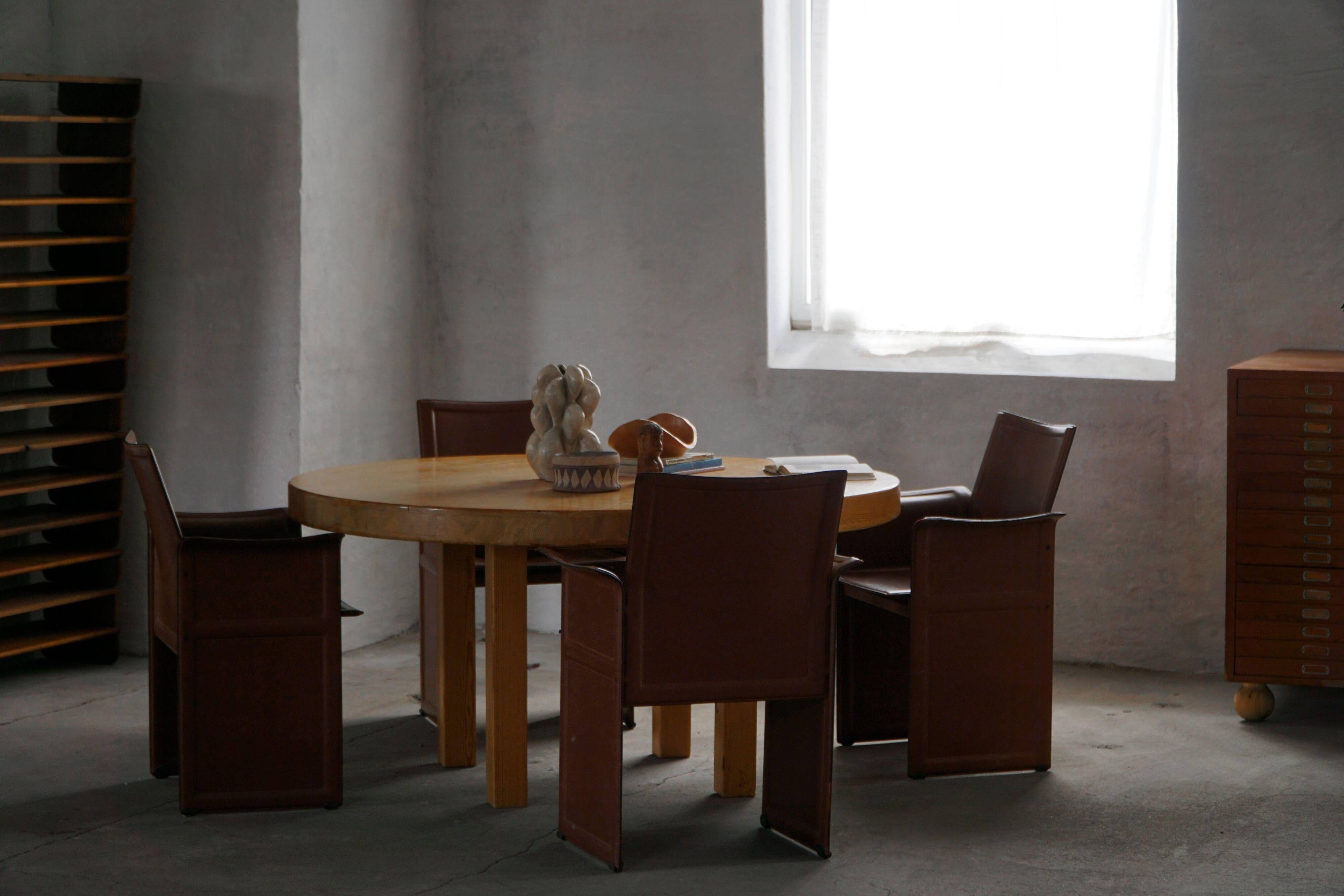 Ensemble de 4 fauteuils en cuir marron/rouge, Tito Agnoli, moderne italien, années 1970