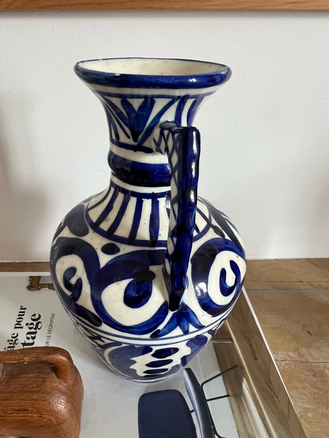 Blue-patterned ceramic vase