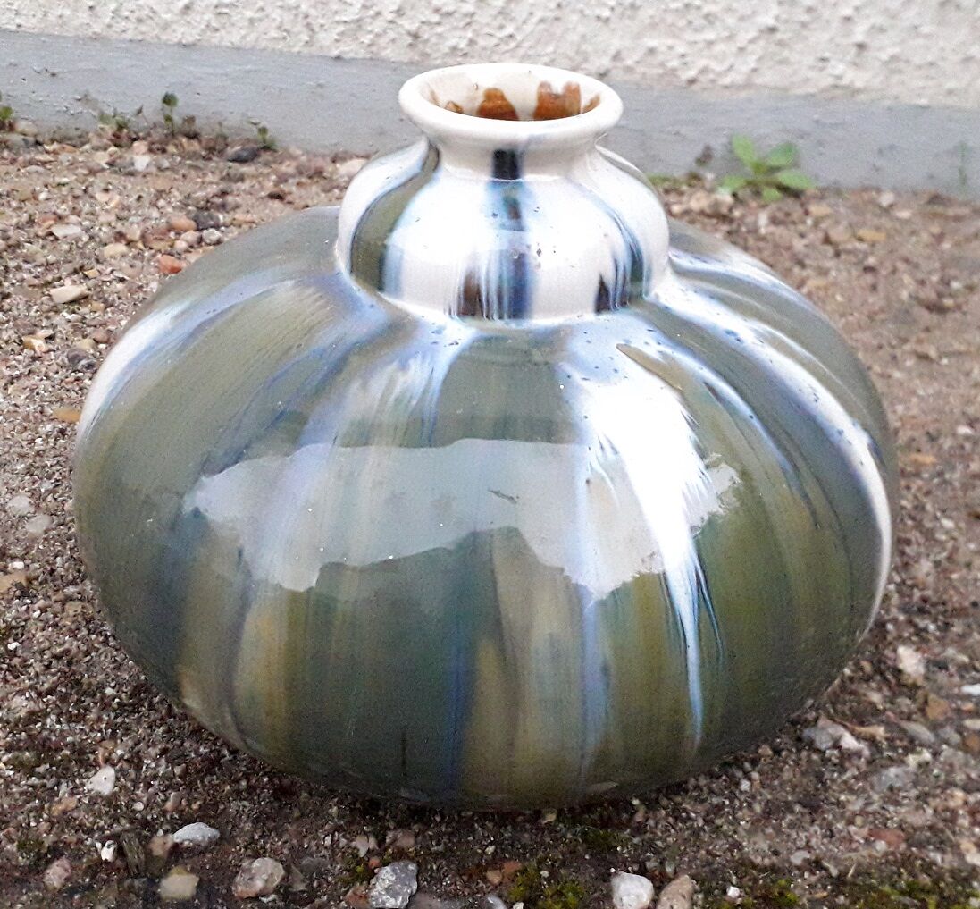 Art deco ceramic vase